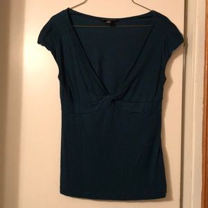 Banana Republic dark blue t-shirt